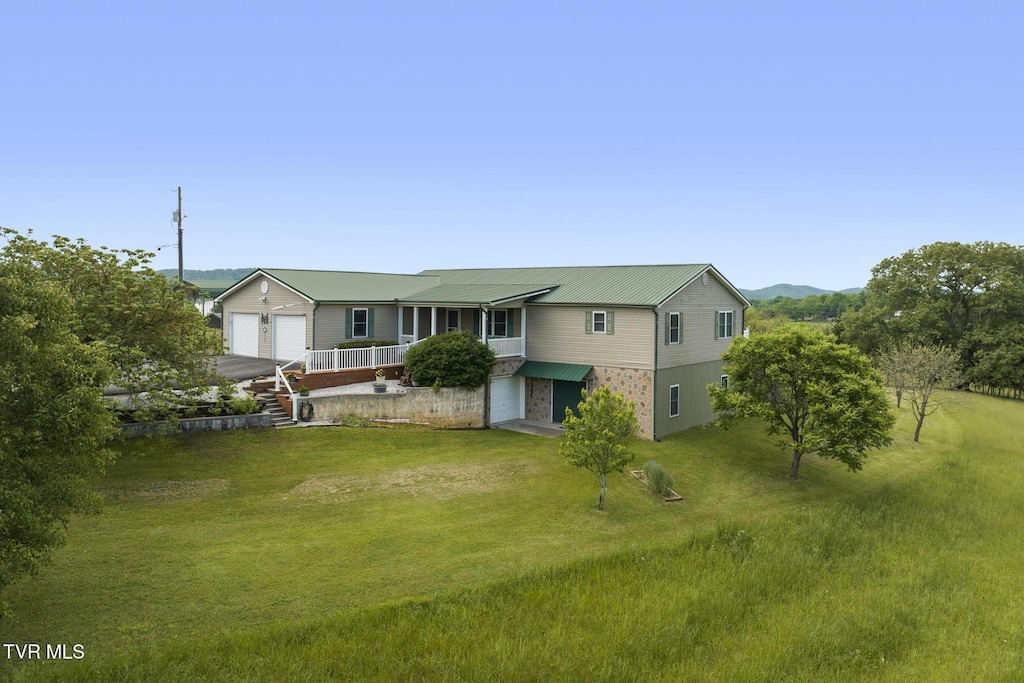 137 Hawkins Rd, Bulls Gap, TN 37711 - photo 1