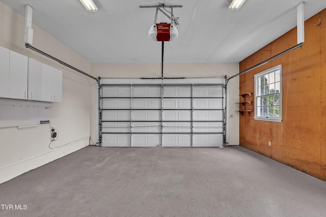 20111 Galen Dr, Abingdon, VA 24211 - garage with a garage door opener