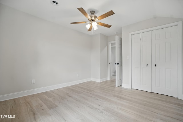 1225 Bristol View Dr, Bristol, VA 24201 - unfurnished bedroom with light wood finished floors, baseboards, a closet, and a ceiling fan