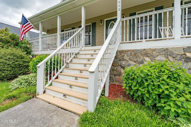 522 Crook St, Hampton, TN 37658 - doorway to property featuring a porch