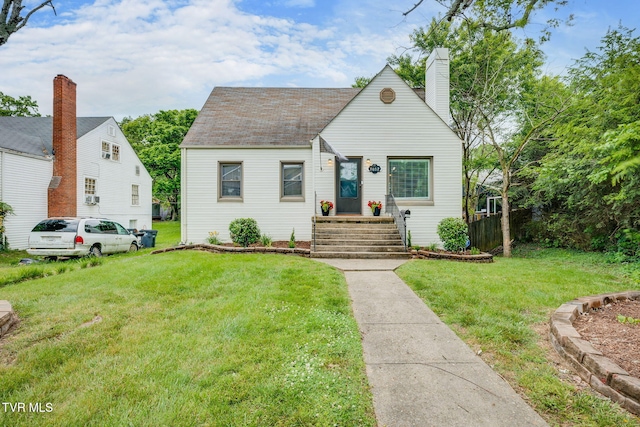 1462 Valley St, Kingsport, TN 37660 - view of front facade featuring a front yard and a chimney