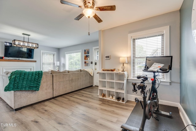 1462 Valley St, Kingsport, TN 37660 - living room featuring wood finished floors, ceiling fan, and baseboards
