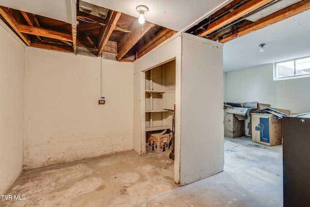 1462 Valley St, Kingsport, TN 37660 - view of basement