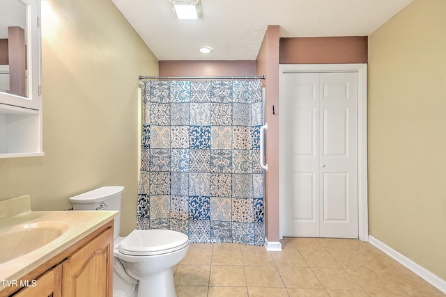 476 Sportsman Dock Rd, Piney Flats, TN 37686 - full bath with tile patterned floors, toilet, a shower with shower curtain, vanity, and baseboards