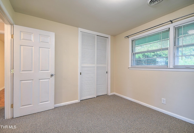 441 High Ridge Rd, Kingsport, TN 37660 - unfurnished bedroom featuring carpet, baseboards, and a closet