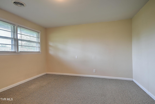 441 High Ridge Rd, Kingsport, TN 37660 - empty room with carpet floors and baseboards