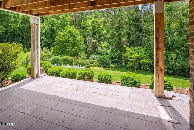 121 Queensgate, Bristol, TN 37620 - view of patio / terrace with a forest view