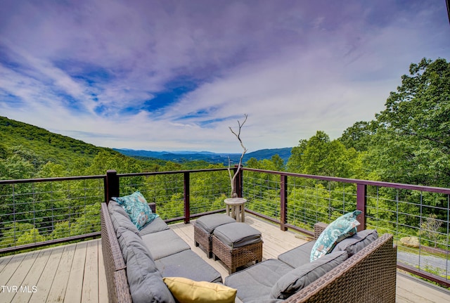 271 Iron Mountain Retreat Rd, Elizabethton, TN 37643 - photo 8