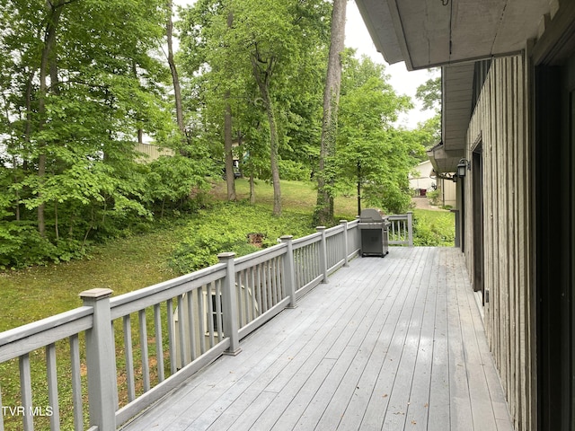 203 Oak Ln, Johnson City, TN 37604 - wooden terrace with grilling area