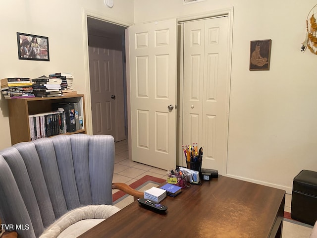 203 Oak Ln, Johnson City, TN 37604 - office space featuring light tile patterned flooring