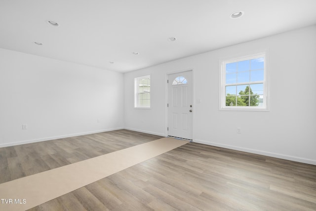 1410 Anderson St, Bristol, TN 37620 - entryway with wood finished floors, baseboards, and recessed lighting