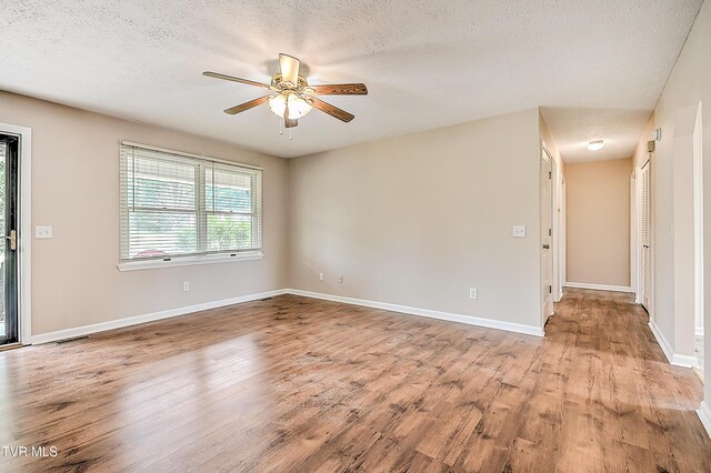 5524A Carters Valley Rd, Mount Carmel, TN 37645 - photo 6
