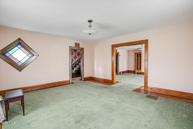 454 Cedar St, Bluff City, TN 37618 - unfurnished room featuring carpet and baseboards