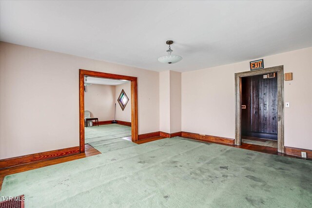 454 Cedar St, Bluff City, TN 37618 - unfurnished room featuring carpet floors and baseboards