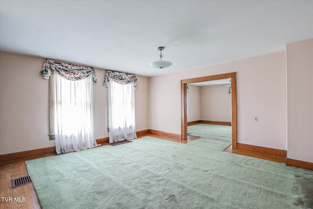 454 Cedar St, Bluff City, TN 37618 - unfurnished room featuring baseboards and wood finished floors