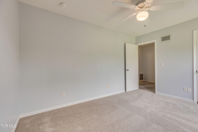 515 Pilgrim Ct Unit B, Johnson City, TN 37601 - unfurnished room with carpet flooring, a ceiling fan, a smoke detector, and baseboards