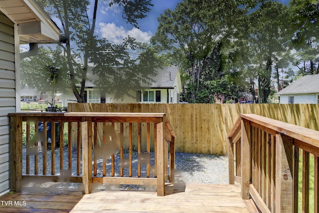 2116 Steadman St, Kingsport, TN 37664 - view of deck