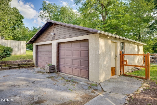 373 Mckeehan Ridge Rd, Elizabethton, TN 37643 - view of detached garage
