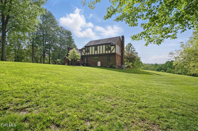 150 NW New Melrose St, Coeburn, VA 24230 - view of grassy yard