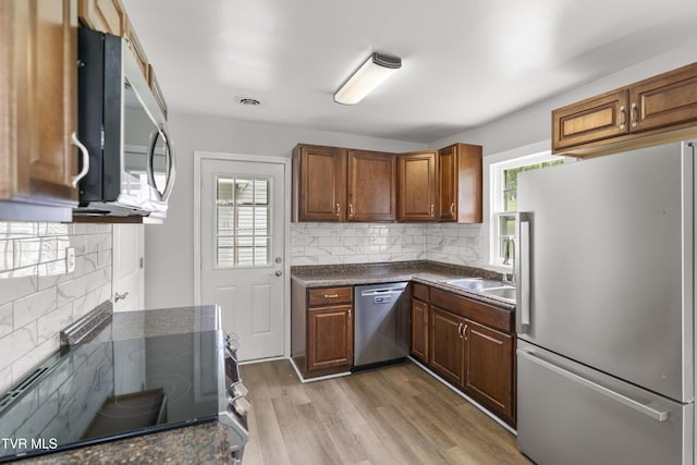 1121 Forest St, Greeneville, TN 37743 - photo 9