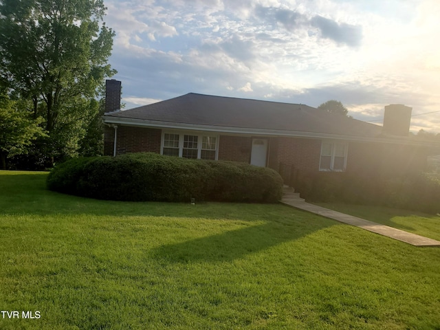 405 7th St, Newport, TN 37821 - photo 1