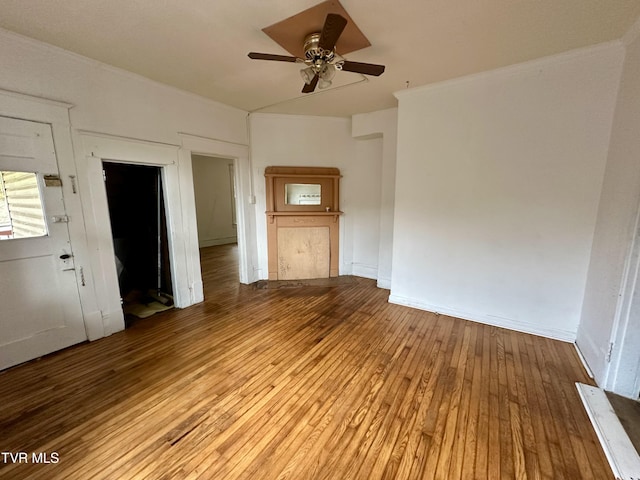919 Russell St, Bristol, VA 24201 - spare room with light wood finished floors and a ceiling fan