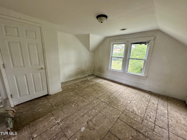 919 Russell St, Bristol, VA 24201 - bonus room featuring vaulted ceiling and baseboards