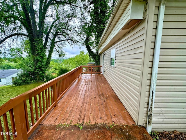 919 Russell St, Bristol, VA 24201 - view of wooden deck