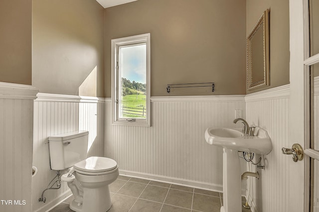 15497 Porterfield Hwy, Abingdon, VA 24210 - bathroom with a wainscoted wall and tile patterned flooring