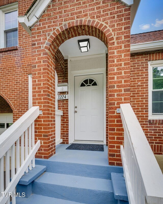 3224 Clover St, Kingsport, TN 37664 - entrance to property with brick siding