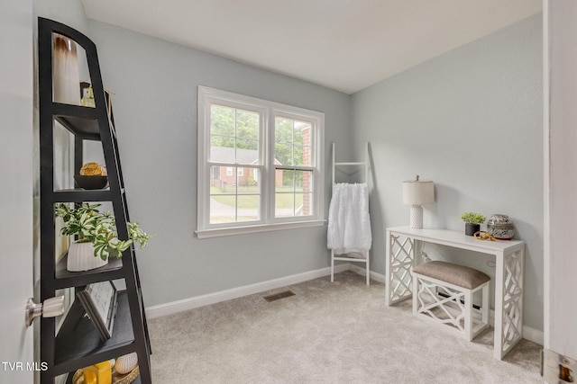 3224 Clover St, Kingsport, TN 37664 - living area with carpet and baseboards