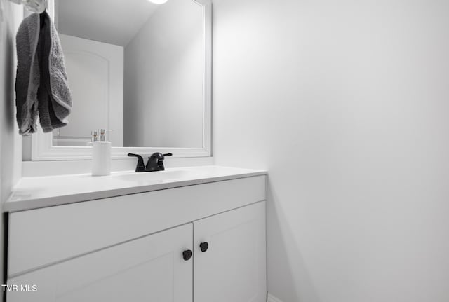 405 Castaway Dr, Kingsport, TN 37663 - bathroom with vanity