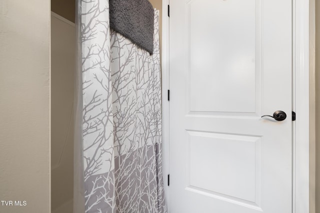 405 Castaway Dr, Kingsport, TN 37663 - view of bathroom