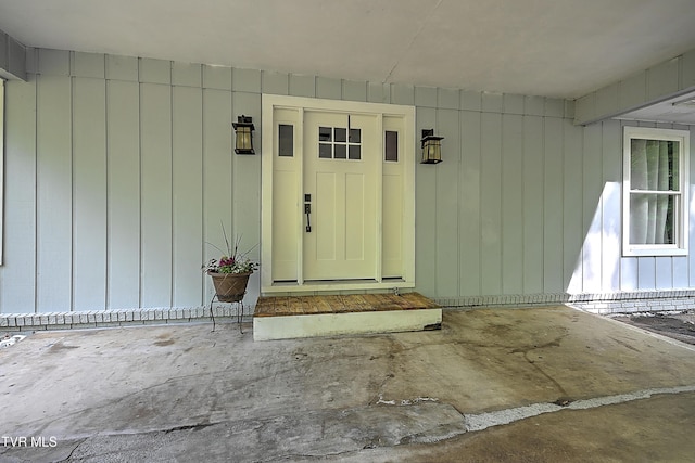 view of entrance to property