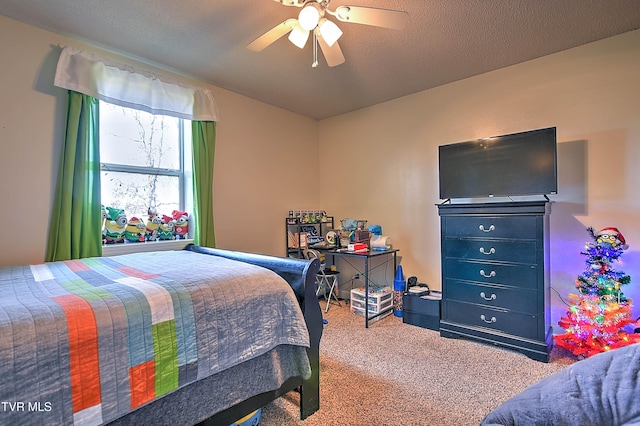 bedroom featuring carpet and a ceiling fan