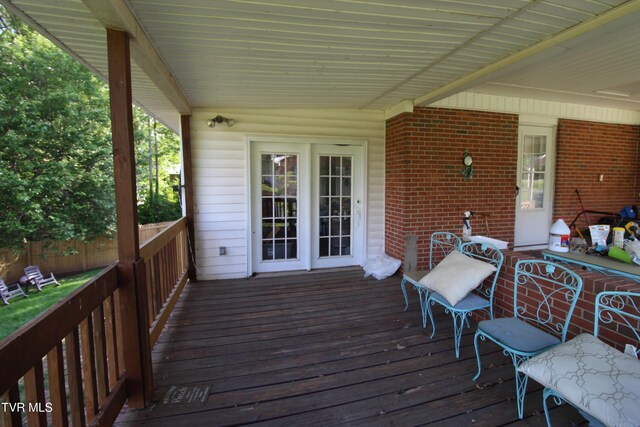 16319 Mary St, Abingdon, VA 24210 - view of wooden deck