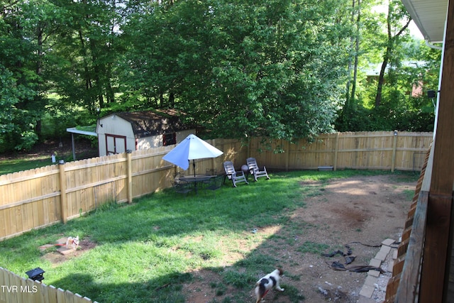 16319 Mary St, Abingdon, VA 24210 - view of yard