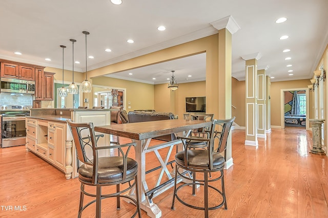 2041 King College Rd, Bristol, TN 37620 - kitchen featuring appliances with stainless steel finishes, crown molding, pendant lighting, recessed lighting, and tasteful backsplash