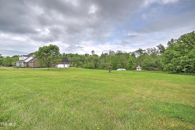 2041 King College Rd, Bristol, TN 37620 - view of grassy yard