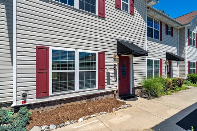 614 N Center St Unit 5, Johnson City, TN 37604 - view of doorway to property
