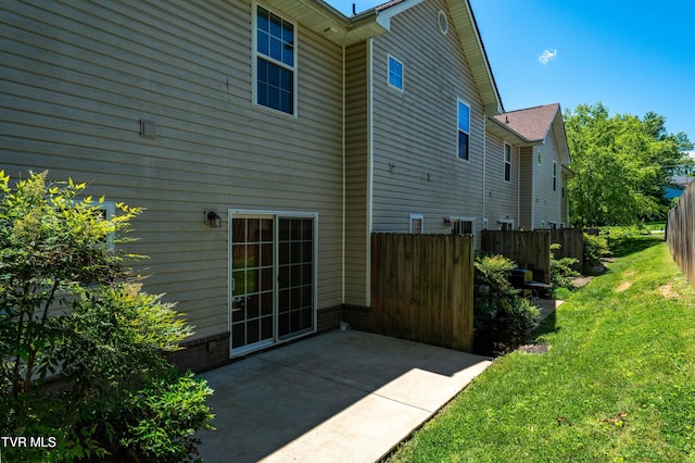 614 N Center St Unit 5, Johnson City, TN 37604 - back of house with a patio area