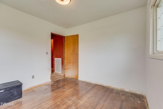 7175 Reedy Creek Rd, Bristol, VA 24202 - unfurnished room featuring wood finished floors