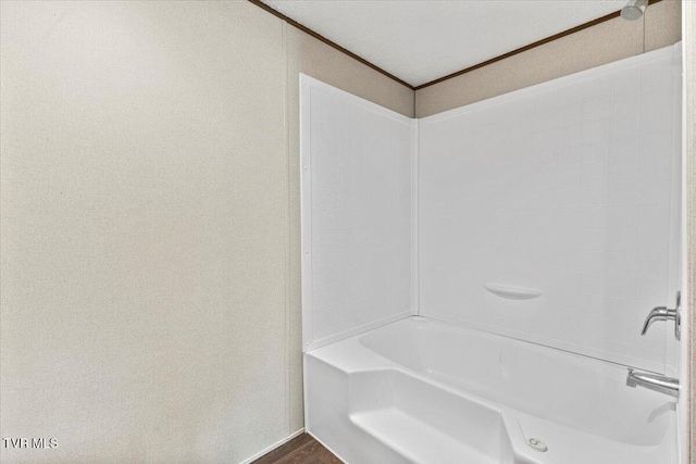 113 Hicks Dr, Johnson City, TN 37615 - full bath with wood finished floors, crown molding, and shower / bath combination