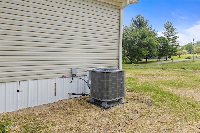 113 Hicks Dr, Johnson City, TN 37615 - exterior view of cooling unit