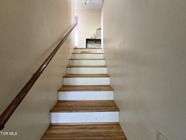 1382 Elijah Martin Rd, Whitesburg, TN 37891 - stairway with wood finished floors