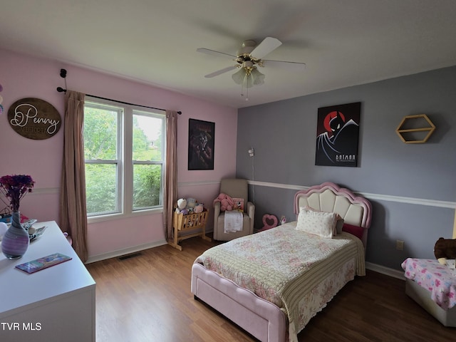 1382 Elijah Martin Rd, Whitesburg, TN 37891 - bedroom featuring wood finished floors, baseboards, and a ceiling fan