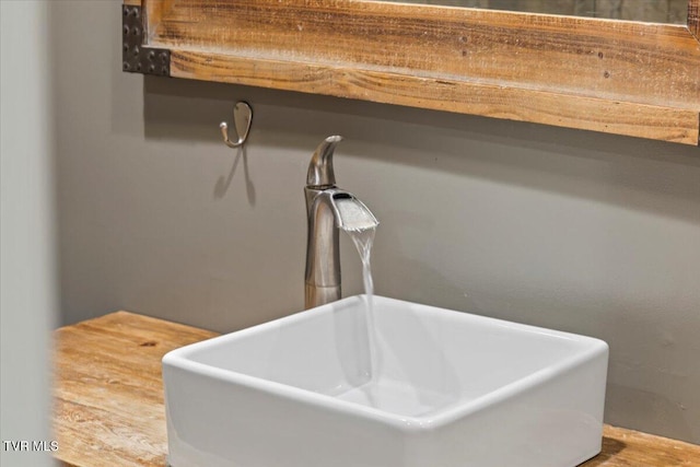 108 Chock Creek Rd, Johnson City, TN 37601 - bathroom view of a sink and a freestanding bath
