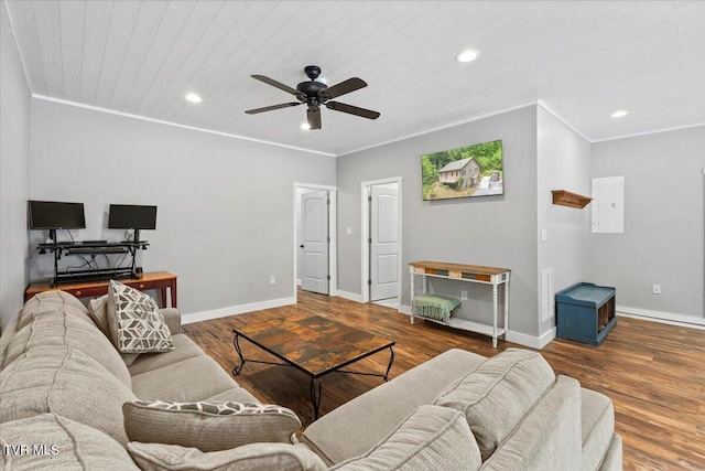 108 Chock Creek Rd, Johnson City, TN 37601 - living area with crown molding, a ceiling fan, wood finished floors, baseboards, and recessed lighting