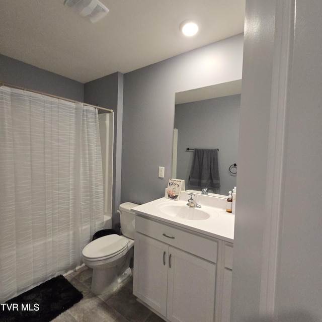 2358 Stream View Ln, Morristown, TN 37814 - bathroom featuring vanity, toilet, and shower / tub combo with curtain