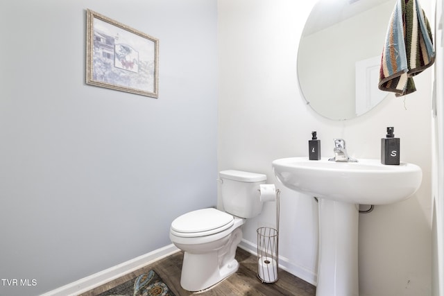 478 Brinkleys Way, Johnson City, TN 37615 - half bath with toilet, wood finished floors, and baseboards